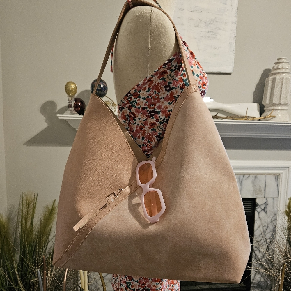 ✨ LN Hobo Style shoulder bag! Blush Pink - Picture 4 of 13